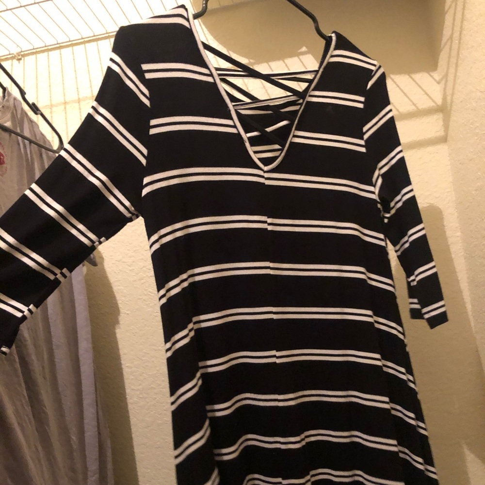 Dress - Picture 2 of 3